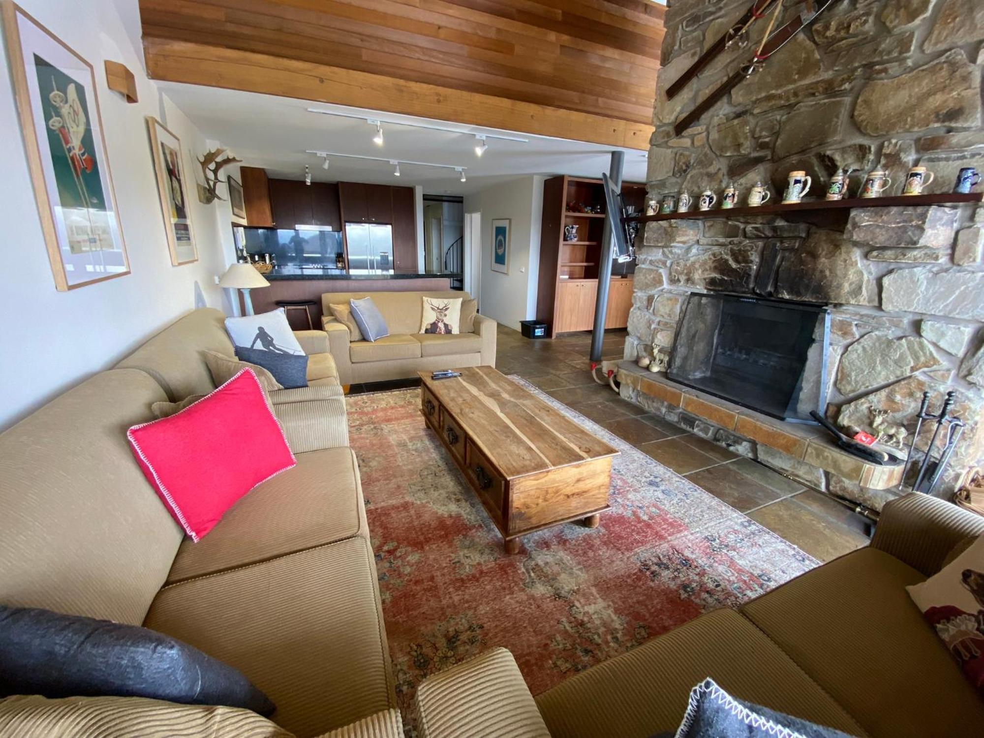 Alpine Woodsmoke Apartments Falls Creek Eksteriør billede