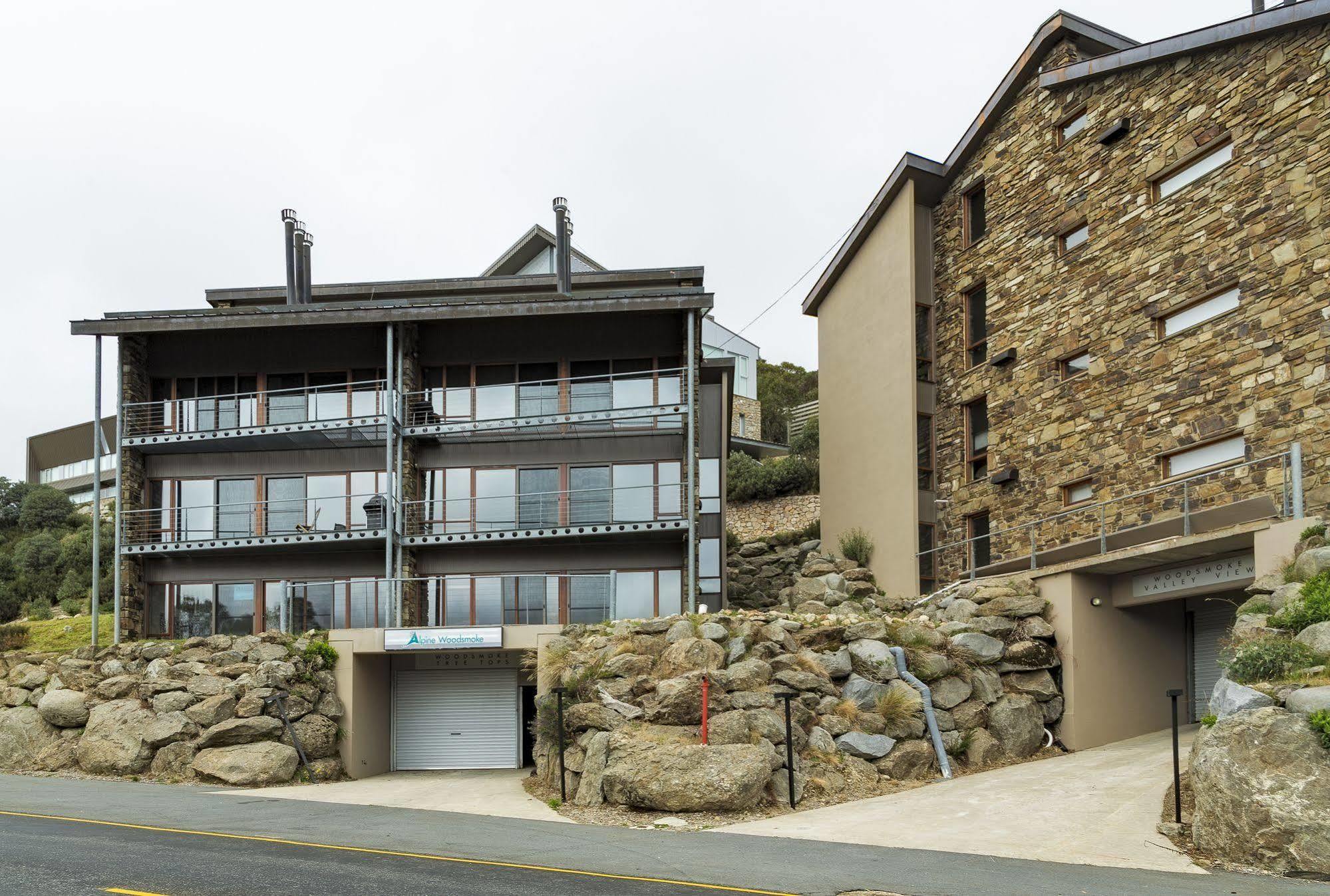 Alpine Woodsmoke Apartments Falls Creek Eksteriør billede