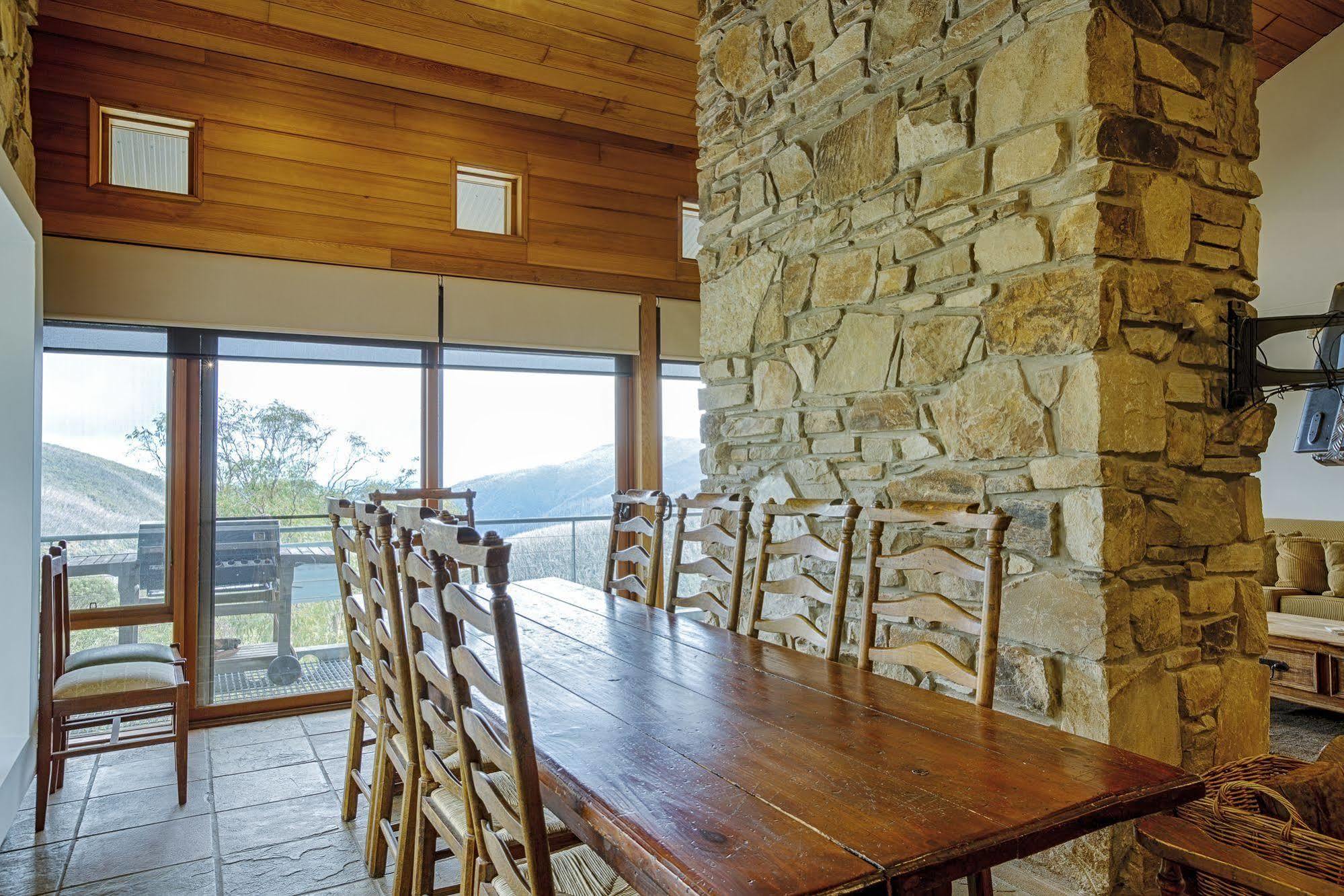 Alpine Woodsmoke Apartments Falls Creek Eksteriør billede
