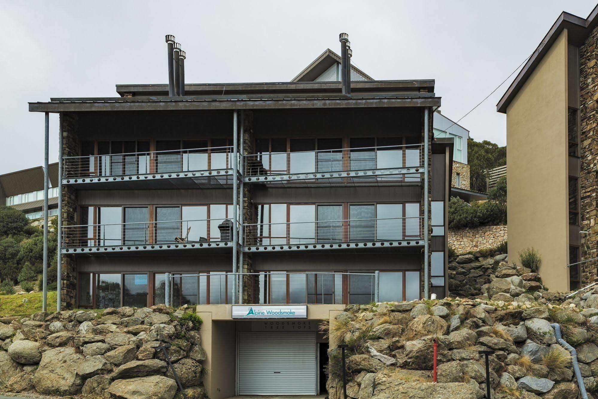 Alpine Woodsmoke Apartments Falls Creek Eksteriør billede