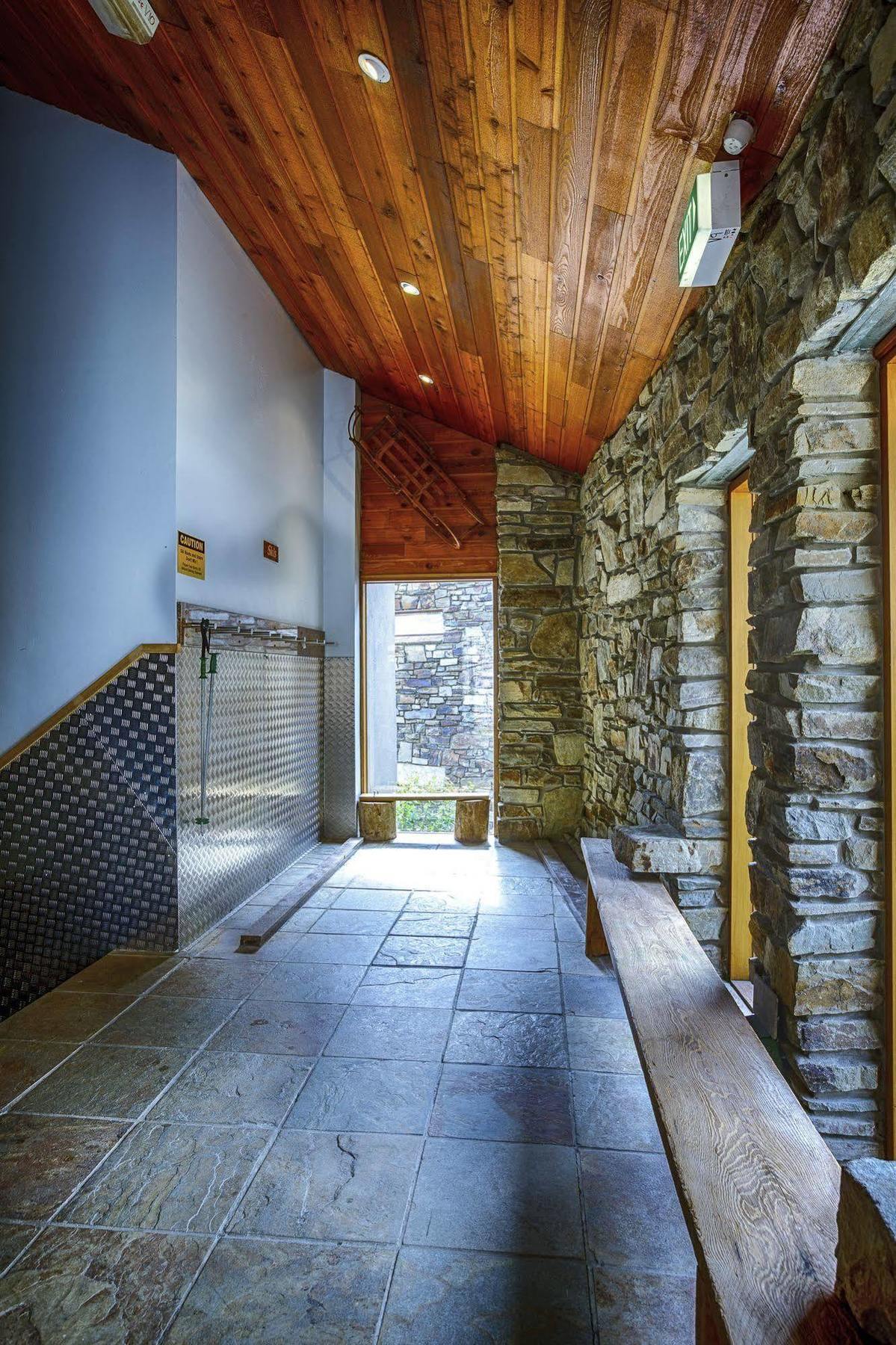 Alpine Woodsmoke Apartments Falls Creek Eksteriør billede